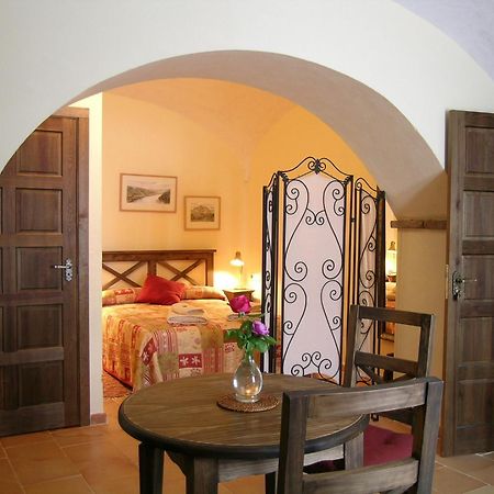 Termas Aqua Libera Guest House Aljucen Exterior photo