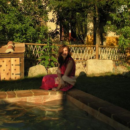 Termas Aqua Libera Guest House Aljucen Exterior photo