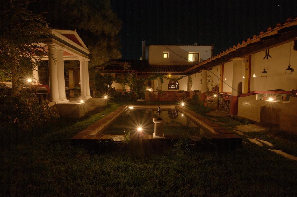 Termas Aqua Libera Guest House Aljucen Exterior photo
